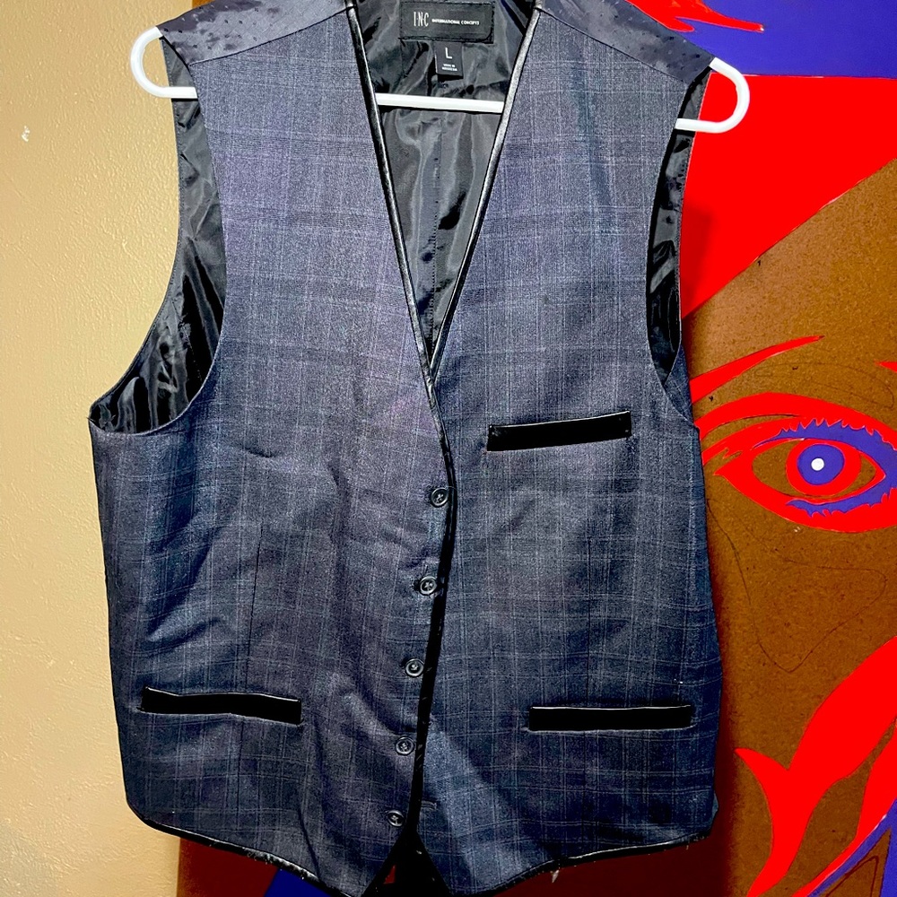 Mens large gray vest